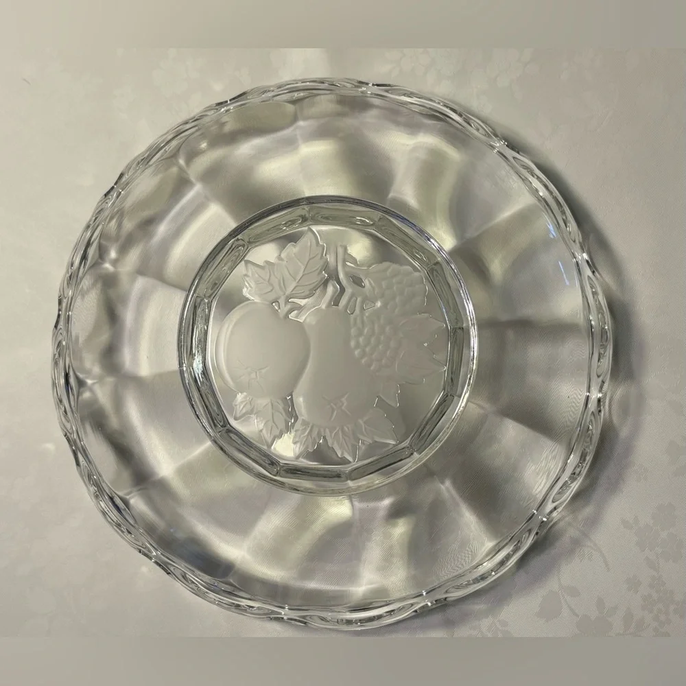 EUC Glass Fruit Bowl/Basket, Shallow, Basket-Weave Sides